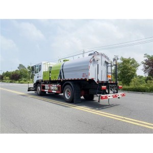 国六东风D9 9方路面清洗车