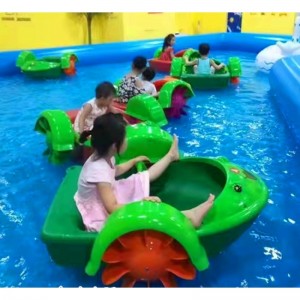 水上公园游乐船 水上自行车 水上三轮车 脚踏船彩灯手摇船