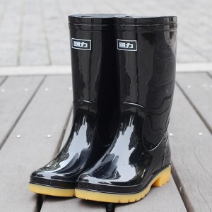 防水耐磨高中筒塑胶套鞋