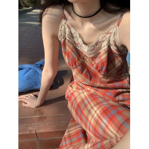 长裙子 春夏蕾丝V领 修身高腰 茶歇法式格子吊带连衣裙女