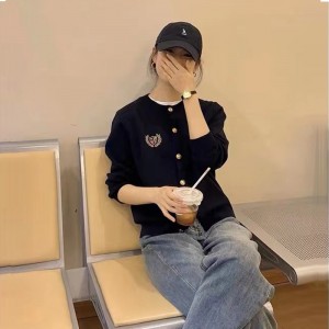 藏青色